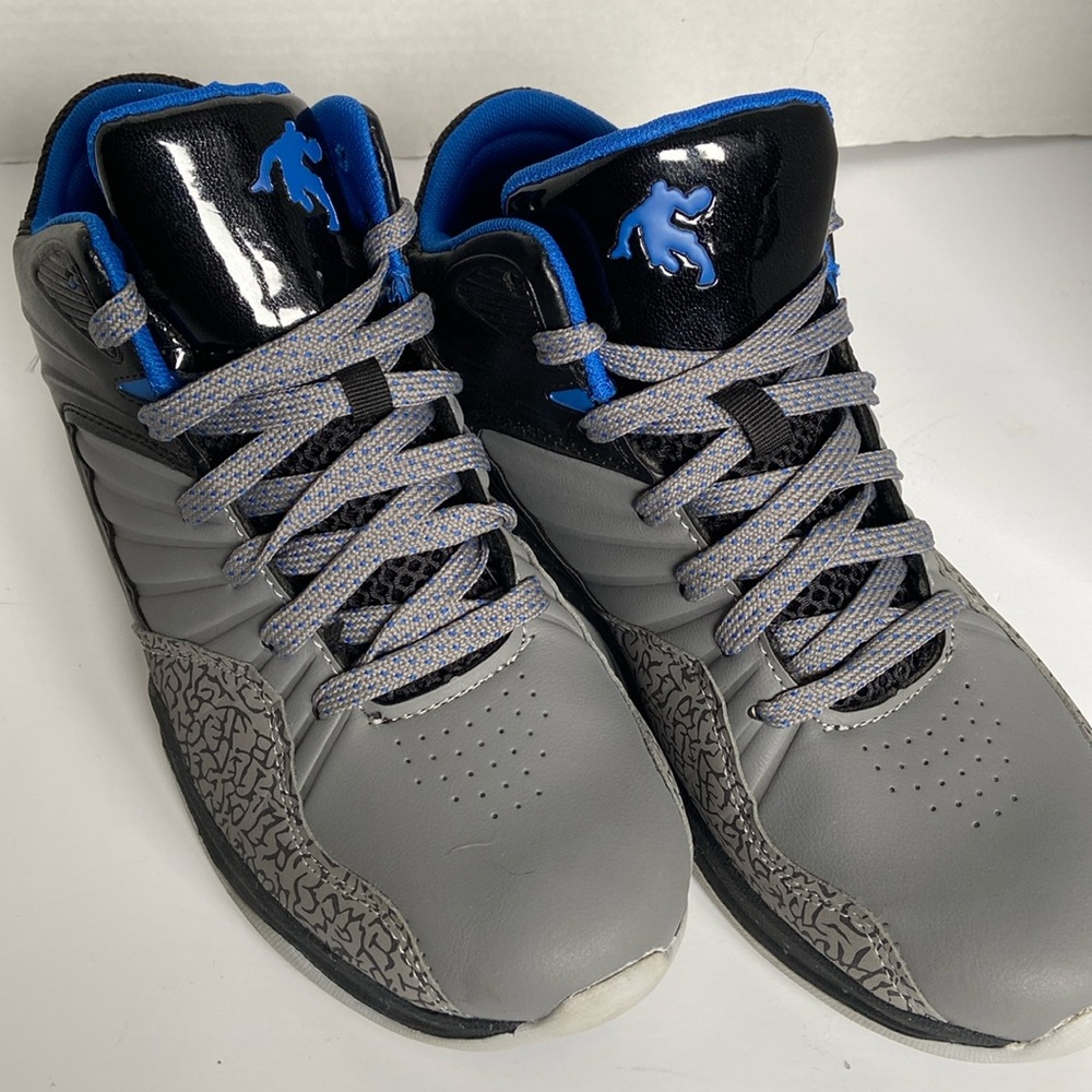 And1 Basketball Mid-Rise Shoes
